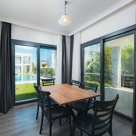 Ben Family * Αλικαρνασσός