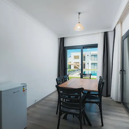 Ben Family Αλικαρνασσός